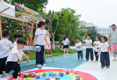 代际共融、老幼共托 我区首家全龄乐享生活空间落地