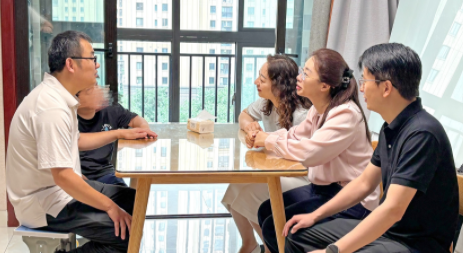 区妇联：十三载坚守 7000余个"微心愿"温情送达
