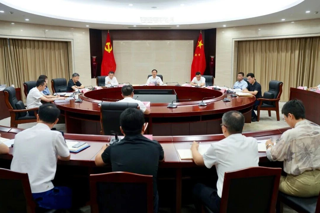 区政府第60次常务会议召开